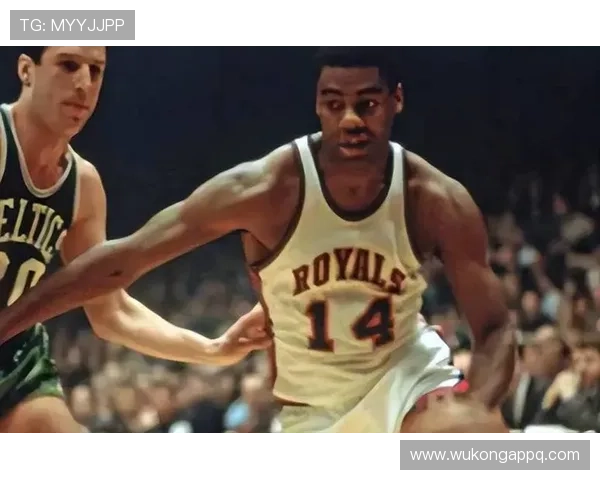 奥斯卡·罗伯特森助攻核心优势显著 制造突破拉开球队进攻空间