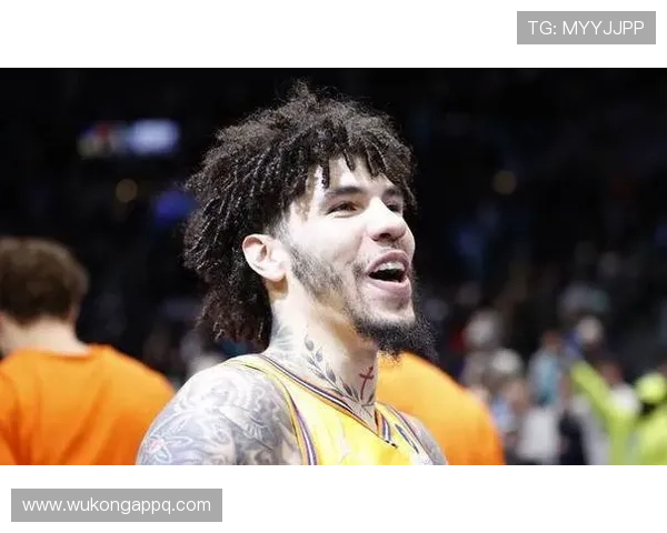 拉梅洛·鲍尔三分精准突破提升黄蜂关键时刻攻防转换效率