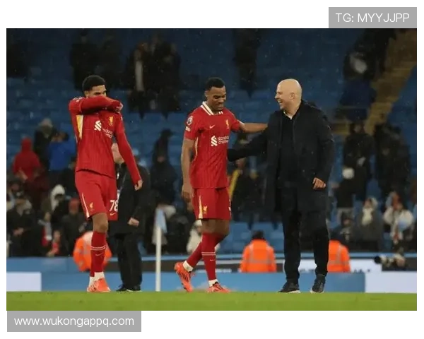 曼城中场控制力减弱，节奏紊乱影响赢球稳定性